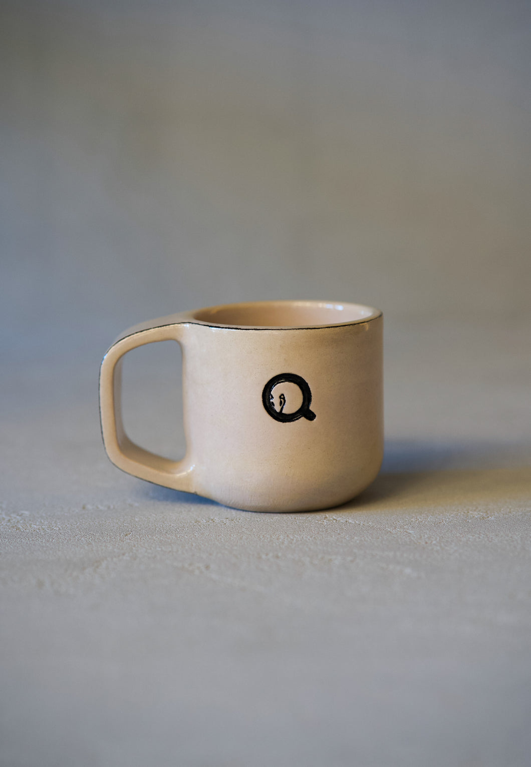 Rankų darbo keramikinis puodelis